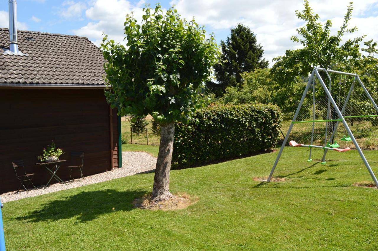 Les Melezes A Stavelot, 5 Personnes Villa Bagian luar foto